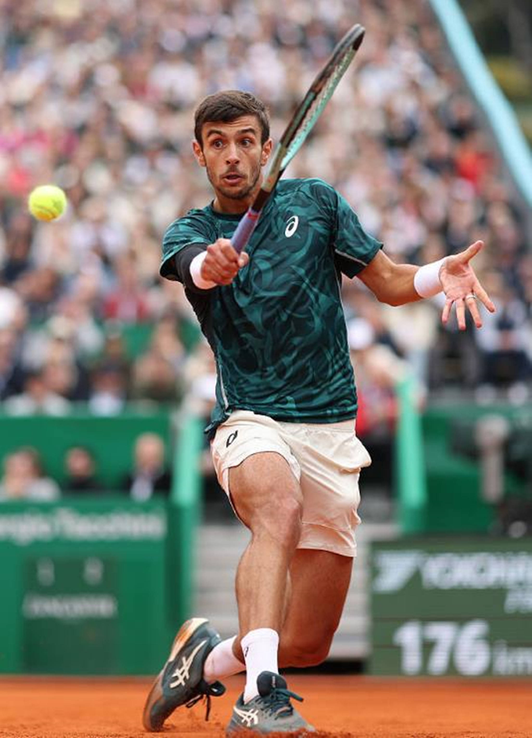 与边路拉扯 与边路拉扯